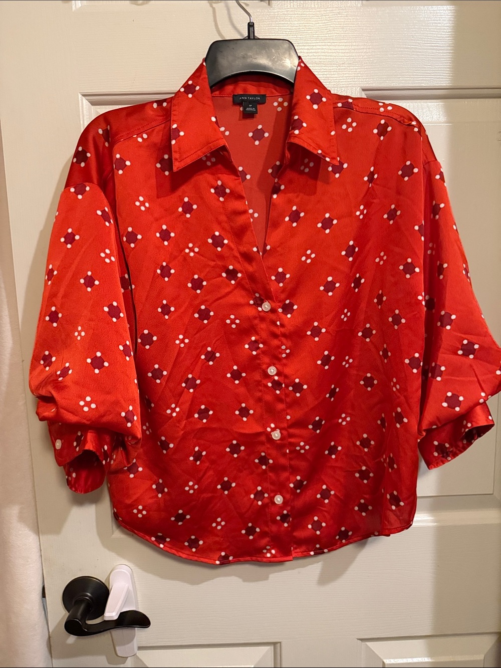 Ann Taylor Red Button-Front Shirt with Geometric Dot Pattern